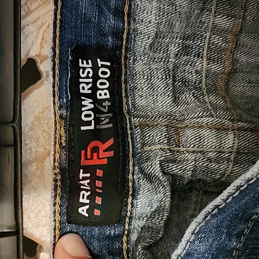 Ariat FR Blue Jeans - Picture 3 of 7